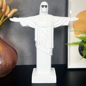 Darthome Ltd Cool Redeemer Statue White Resin Jesus Christ Landmark Art Deco Ornament Stand Darthome Ltd Cool Redeemer Statue White Resin Jesus Christ Landmark Art Deco Ornament Stand