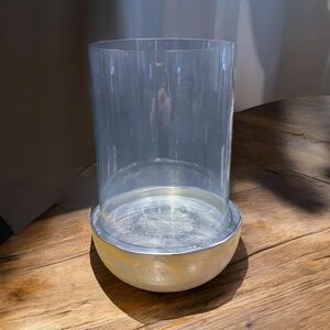 32cm Nickel Plated Hurricane Candle Holder - Elegant Home Decor Accent Piece 32cm Nickel Plated Hurricane Candle Holder - Elegant Home Decor Accent Piece