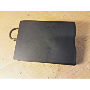 Dell Fd-05pub 3.5\" External Usb Floppy Drive - Vgc (19308803-74) Dell Fd-05pub 3.5\" External Usb Floppy Drive - Vgc (19308803-74)
