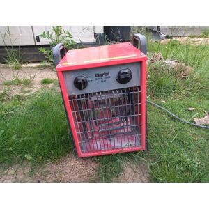 Clarke & Clarke Clarke Devil Industrail 3kw Fan Heater Model 6003 Red Clarke & Clarke Clarke Devil Industrail 3kw Fan Heater Model 6003 Red