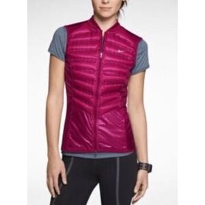 Nike Aeroloft 800 Packable Gilet Vest Size M (546673 619) Raspberry Red Nike Aeroloft 800 Packable Gilet Vest Size M (546673 619) Raspberry Red