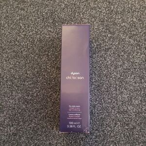 Dyson Chitosan Pre-Style Cream - Hair Styling - Lightweight Care Dyson Chitosan Pre-Style Cream - Hair Styling - Lightweight Care