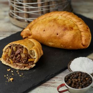 The Phat Pasty Co. Frozen Traditional Cornish Pasty 20x283g ❄ The Phat Pasty Co. Frozen Traditional Cornish Pasty 20x283g ❄