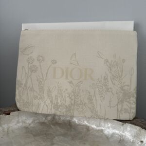 Christian Dior Cream Soft Spring Flower 2024 Clutch Bag Limited Edition Christian Dior Cream Soft Spring Flower 2024 Clutch Bag Limited Edition