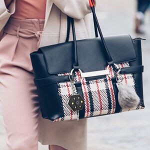 1080p Body Worn Camera 100° Wide Angle Wearable Video Recorder With Night Light 1080p Body Worn Camera 100° Wide Angle Wearable Video Recorder With Night Light