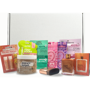 Vikingtreat Shimmering Beauty Bundle: Hair, Face & Body Oil 50ml, Lip Balm, 2 Masks & Brush Vikingtreat Shimmering Beauty Bundle: Hair, Face & Body Oil 50ml, Lip Balm, 2 Masks & Brush