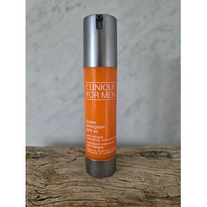 Clinique For Men Super Energizer Anti-Fatigue Hydrating Concentrate SPF 40 (48 ml) Clinique For Men Super Energizer Anti-Fatigue Hydrating Concentrate SPF 40 (48 ml)