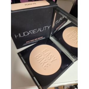 Huda Beauty Easy Bake And Snatch Brightening & Setting Powder Peach Pie Huda Beauty Easy Bake And Snatch Brightening & Setting Powder Peach Pie