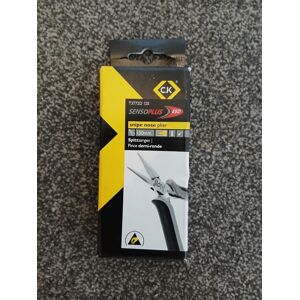 C.K Sensoplus T3772d 120 120mm Esd Snipe Nose Pliers C.K Sensoplus T3772d 120 120mm Esd Snipe Nose Pliers