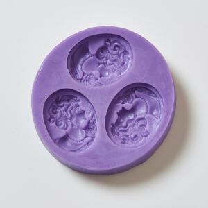 World Of Moulds Cameo Silicone Fondant Icing Chocolate Mould - 3 Cavity - Pack Of 5 World Of Moulds Cameo Silicone Fondant Icing Chocolate Mould - 3 Cavity - Pack Of 5