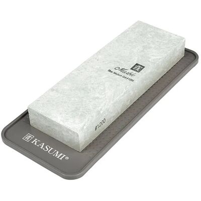 Kasumi Medium Whetstone With Silicone Mat Kasumi Medium Whetstone With Silicone Mat
