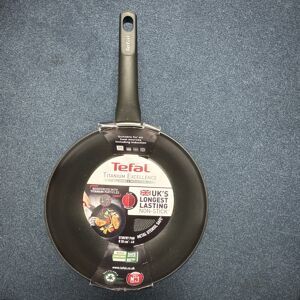 Tefal Titanium Excellence Stirfry Pan 28cm All Hobs + Induction Non Stick Tefal Titanium Excellence Stirfry Pan 28cm All Hobs + Induction Non Stick