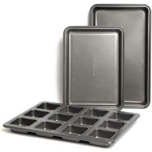 Masterclass Bownie Bundle Of 2 Standard Pans And 1 Individual Portion Pan Masterclass Bownie Bundle Of 2 Standard Pans And 1 Individual Portion Pan