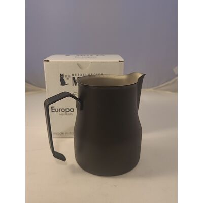 Motta Europa Black Milk Jug - 500 ml - Stainless Steel Motta Europa Black Milk Jug - 500 ml - Stainless Steel