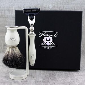 Haryali London Shaving Kit Badger Hair Brush 3 Edge Razor Shaver Set Holder Stand Classic Gift Haryali London Shaving Kit Badger Hair Brush 3 Edge Razor Shaver Set Holder Stand Classic Gift