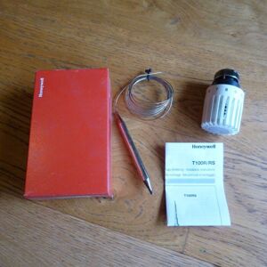 Honeywell T100r-Aa Oh Thermostat Trv W Remote Sensor 2m Capillary 10-50 Deg New Honeywell T100r-Aa Oh Thermostat Trv W Remote Sensor 2m Capillary 10-50 Deg New