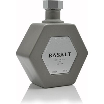 Basalt Volcanic Rock Vodka 700ml 700ml Basalt Volcanic Rock Vodka 700ml 700ml