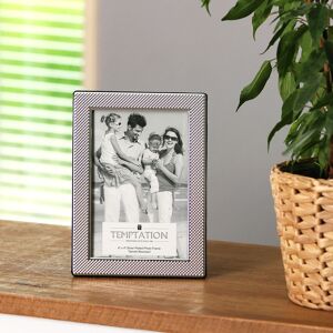 Temptation Silver-Plated Thick Bobbled Edge Frame 4x6 Temptation Silver-Plated Thick Bobbled Edge Frame 4x6