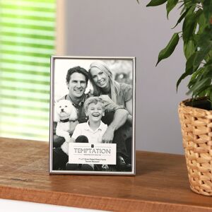 Temptation Silver-Plated Narrow Ribbed Edge Frame 5x7 Temptation Silver-Plated Narrow Ribbed Edge Frame 5x7