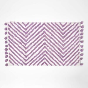 Homescapes Lilac Purple Zig Zag Bath Mat with Pom Pom Edges, 50 x 80 cm, Machine Washable, Super Absorbent, Soft and Tufted, OEKO-TEX® certified Homescapes Lilac Purple Zig Zag Bath Mat with Pom Pom Edges, 50 x 80 cm, Machine Washable, Super Absorbent, Soft and Tufted, OEKO-TEX® certified