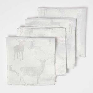Homescapes Unisex Stag Christmas Napkins - Set of 4, Silver Homescapes Unisex Stag Christmas Napkins - Set of 4, Silver
