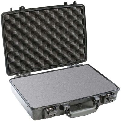 Peli 1470 laptop flight case with foam Peli 1470 laptop flight case with foam