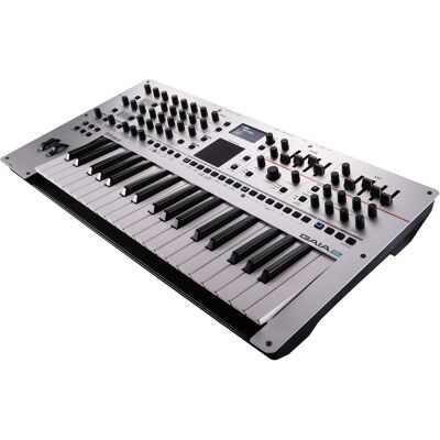 Roland GAIA-2 Synthesizer Roland GAIA-2 Synthesizer