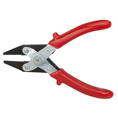 Maun Thin Flat Nose Pliers 160mm/6.5" Parallel Action, With Smooth Jaws And Comfort Grip Handle Maun Thin Flat Nose Pliers 160mm/6.5" Parallel Action, With Smooth Jaws And Comfort Grip Handle