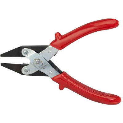 Maun Thin Flat Nose Pliers 160mm/6.5" Parallel Action, With Smooth Jaws And Comfort Grip Handle Maun Thin Flat Nose Pliers 160mm/6.5" Parallel Action, With Smooth Jaws And Comfort Grip Handle