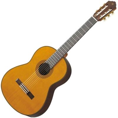 Yamaha CG192C Cedar Classical Acoustic Guitar Natural Yamaha CG192C Cedar Classical Acoustic Guitar Natural