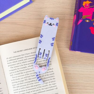 Gift Republic Cat Reading Light And Bookmark Gift Republic Cat Reading Light And Bookmark