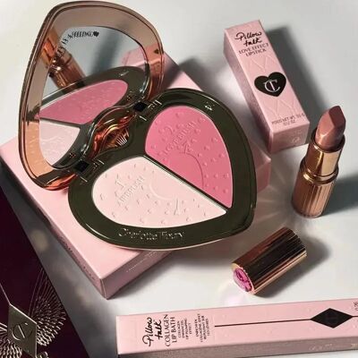Charlotte Tilbury Dual-Color Blush Concealer Cushion Delicate And Smooth Brightening And Moisturizing Concealing Lasting Makeup Charlotte Tilbury Dual-Color Blush Concealer Cushion Delicate And Smooth Brightening And Moisturizing Concealing Lasting Makeup