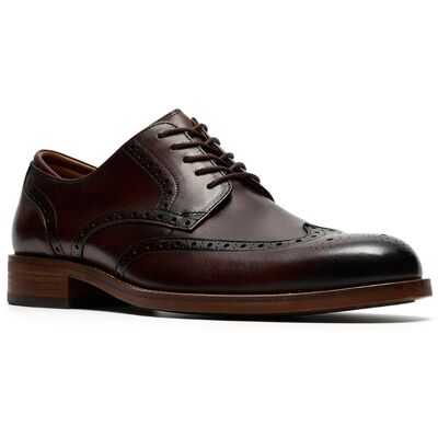 Clarks Craftremi Tip Brown leather Mens Brogues 8639-37G in a Plain Leather in Size 10 Clarks Craftremi Tip Brown leather Mens Brogues 8639-37G in a Plain Leather in Size 10