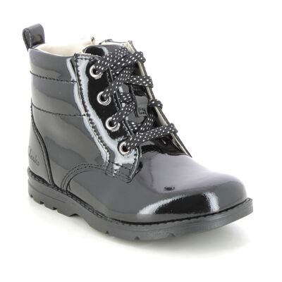 Clarks Dabi Lace T Black patent Kids Toddler Girls Boots 5266-87G in a Plain Leather in Size 4 Clarks Dabi Lace T Black patent Kids Toddler Girls Boots 5266-87G in a Plain Leather in Size 4