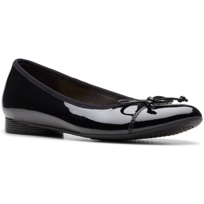 Clarks Loreleigh Rae Black patent Womens pumps 7735-54D in a Plain Leather in Size 4 Clarks Loreleigh Rae Black patent Womens pumps 7735-54D in a Plain Leather in Size 4