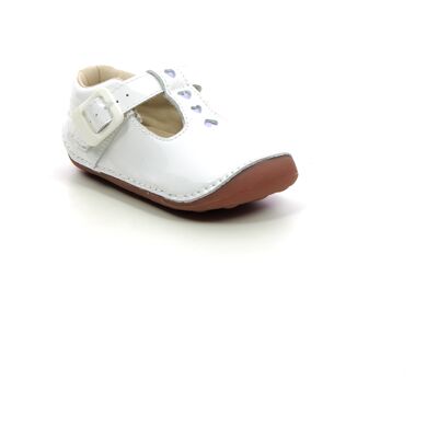 Clarks Tiny Beat T White patent Kids girls first and baby shoes 7158-77G in a Plain Leather in Size 5 Clarks Tiny Beat T White patent Kids girls first and baby shoes 7158-77G in a Plain Leather in Size 5