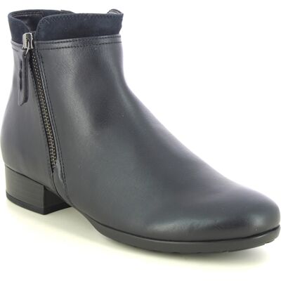 Gabor Briano Bolan Breck Navy leather Womens Heeled Boots 72.718.56 in a Plain Leather in Size 7.5 Gabor Briano Bolan Breck Navy leather Womens Heeled Boots 72.718.56 in a Plain Leather in Size 7.5