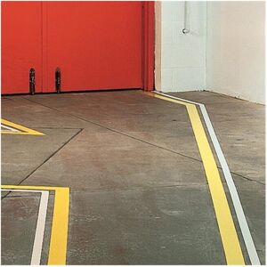 3M T9614713PKR 0.25 in. x 36 yards Red 471 Vinyl Tape, Red - Pack of 3 3M T9614713PKR 0.25 in. x 36 yards Red 471 Vinyl Tape, Red - Pack of 3