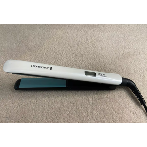 Remington Shine Therapy S8500 Hair Straightener with Moroccan Argan Oil, 9 Heat Remington Shine Therapy S8500 Hair Straightener with Moroccan Argan Oil, 9 Heat