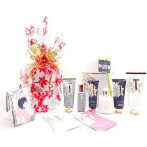 Ted Baker LONDON Hamper, Luxury Beauty Bundle Bliss Bath Set Gift Hamper Ted Baker LONDON Hamper, Luxury Beauty Bundle Bliss Bath Set Gift Hamper