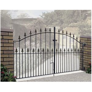 Burbage Saxon Spear Top Arched Double Driveway Gate - Garden Gates Burbage Saxon Spear Top Arched Double Driveway Gate - Garden Gates