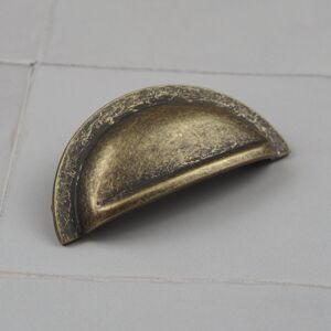 Handle & Home (76mm Cup Handle ) Antique Brass 76mm Cup Handle & Matching Knob Handle & Home (76mm Cup Handle ) Antique Brass 76mm Cup Handle & Matching Knob