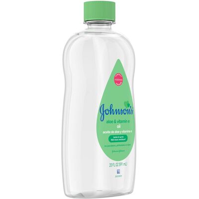Johnson's Baby Oil With Aloe Vera & Vitamin E For Dry Skin, 20 oz. Johnson's Baby Oil With Aloe Vera & Vitamin E For Dry Skin, 20 oz.