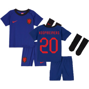 Nike (MB) 2022-2023 Holland Away Mini Kit (Koopmeiners 20) Nike (MB) 2022-2023 Holland Away Mini Kit (Koopmeiners 20)