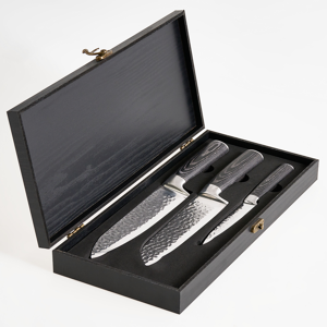 Beliani Set of 3 Knives Damascus Steel KASHIWA Black Beliani Set of 3 Knives Damascus Steel KASHIWA Black