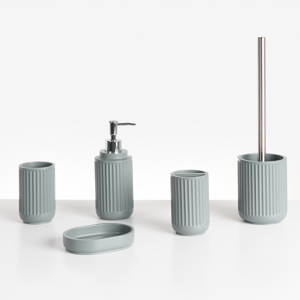 Beliani 5-Piece Bathroom Accessories Set HUARMEY Light Grey Beliani 5-Piece Bathroom Accessories Set HUARMEY Light Grey