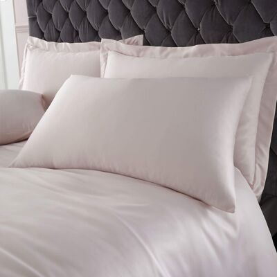 Catherine Lansfield Silky Soft Satin Standard Pillowcase Pair Blush Catherine Lansfield Silky Soft Satin Standard Pillowcase Pair Blush