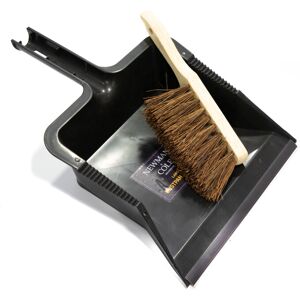Newman and Cole Large Garden Dustpan and Brush Set - Outdoor Dust Pan Scoop with Newman and Cole Large Garden Dustpan and Brush Set - Outdoor Dust Pan Scoop with