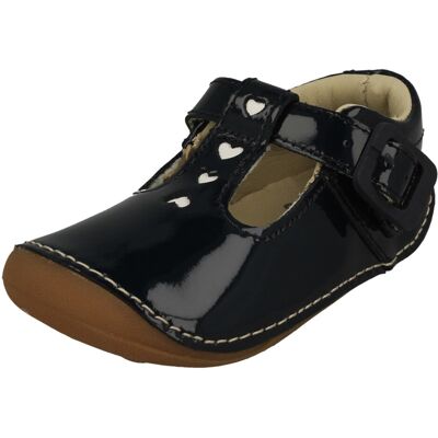 (Navy, UK 2.5 Infant) Girls Clarks Casual Pre Walker Shoes with Heart Detail Tin (Navy, UK 2.5 Infant) Girls Clarks Casual Pre Walker Shoes with Heart Detail Tin