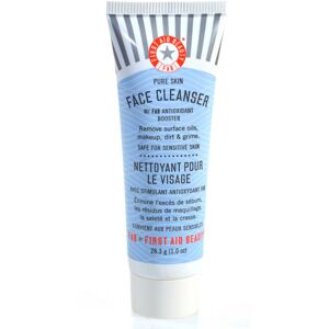 First Aid Beauty Pure Skin Face Cleanser 1.0z (28.3g) First Aid Beauty Pure Skin Face Cleanser 1.0z (28.3g)